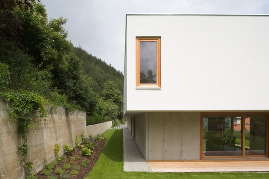 Holzfenster Zweifamilienhaus Natters © Guenter R Wett